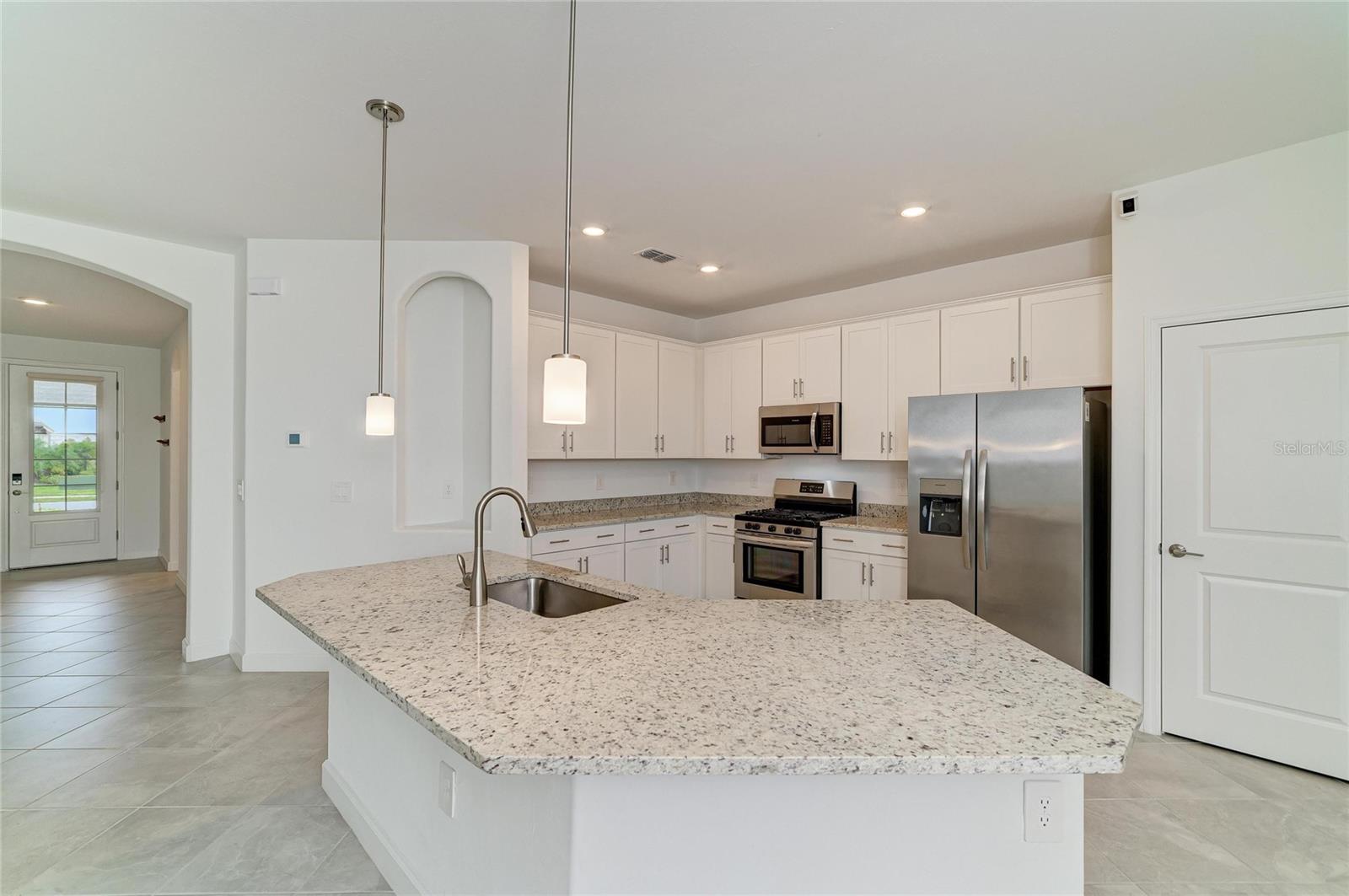 15332 SERENE SHORES LOOP