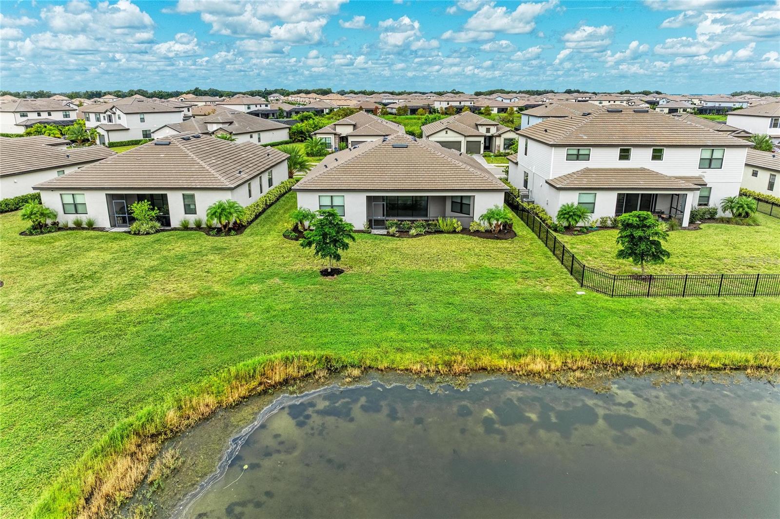 15332 SERENE SHORES LOOP