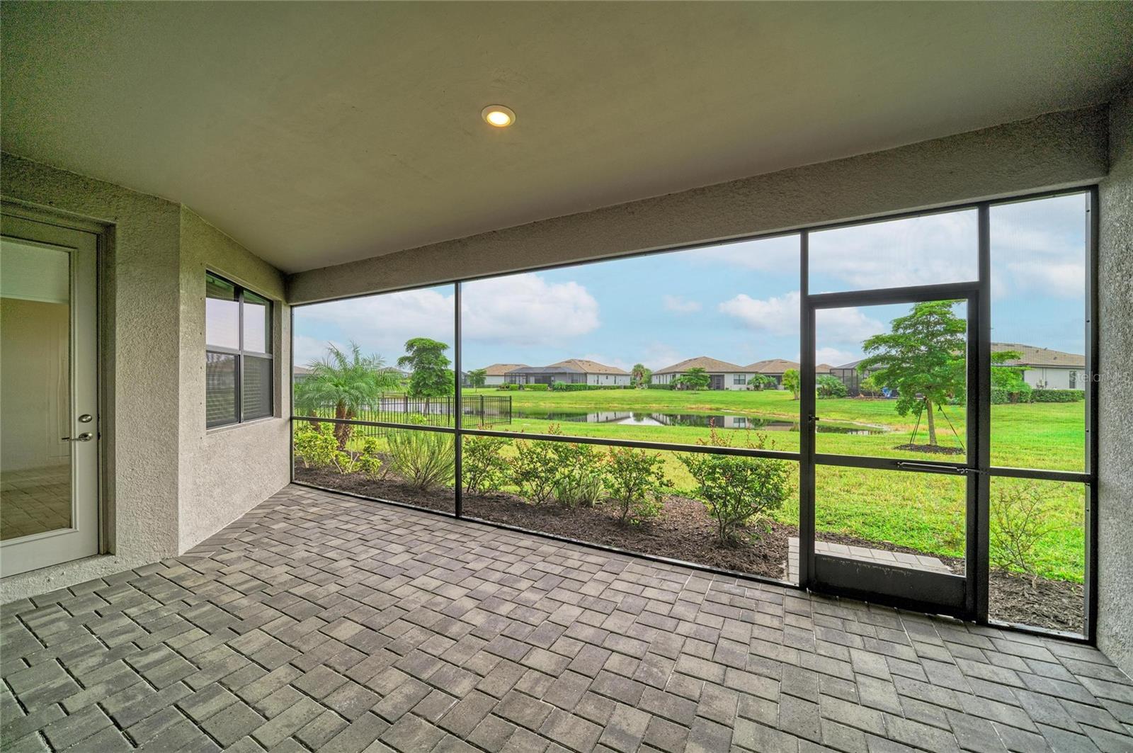 15332 SERENE SHORES LOOP