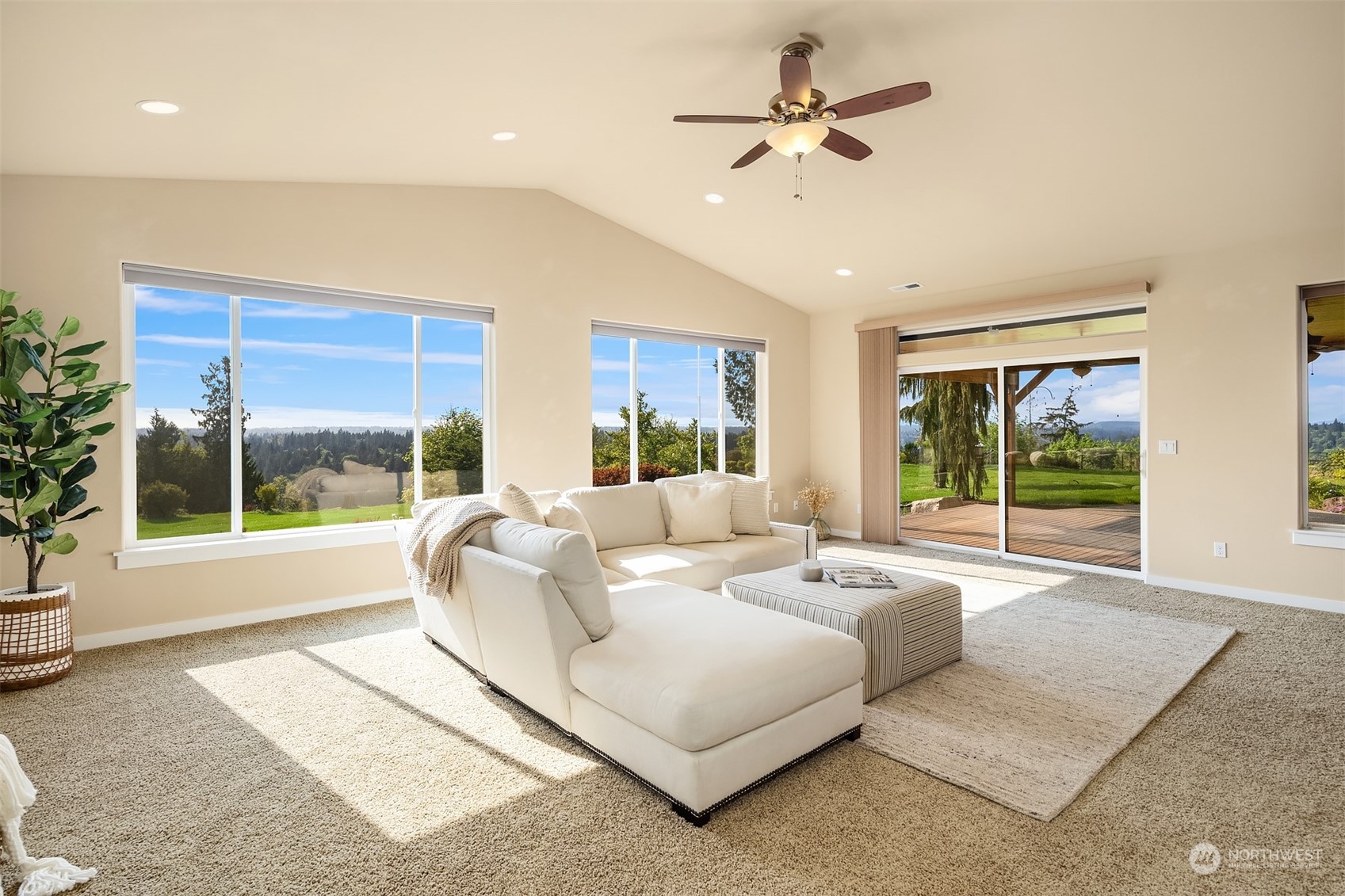 3504 161st Avenue NE