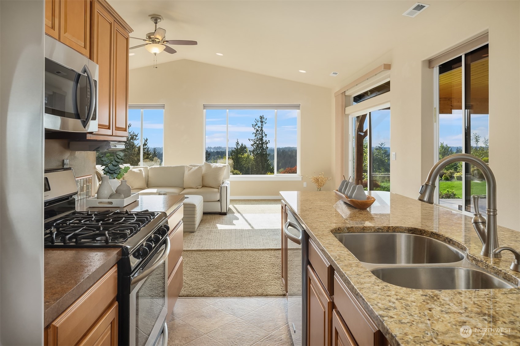 3504 161st Avenue NE