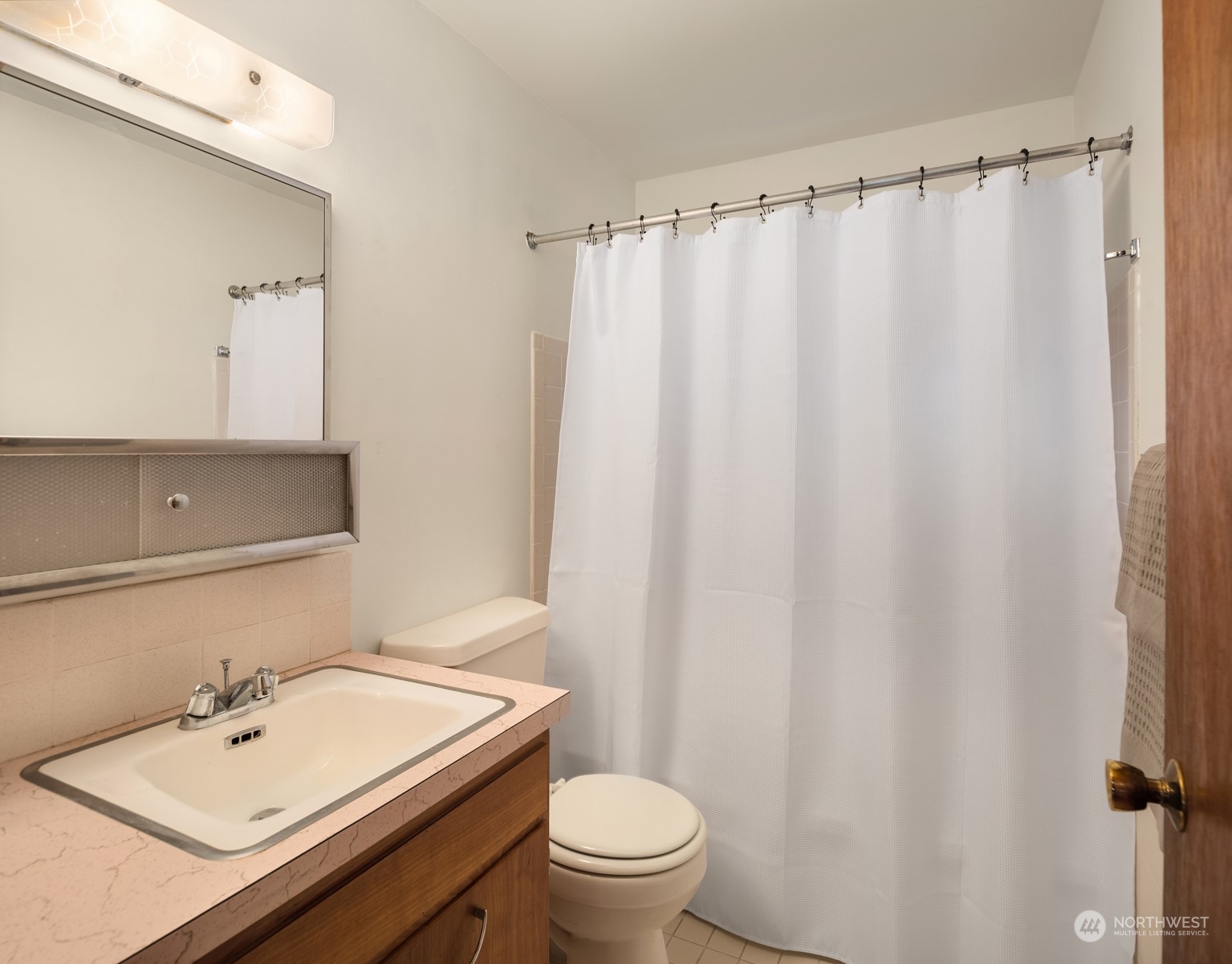 2631 SW Lake Roesiger Road