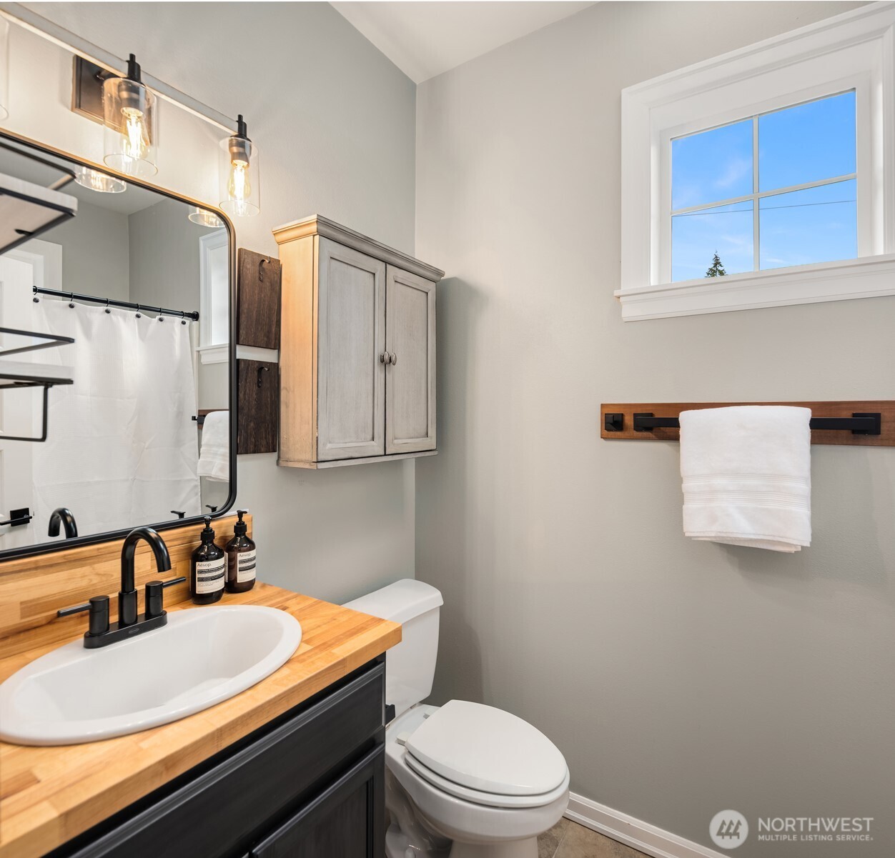 9508 172nd Street SE