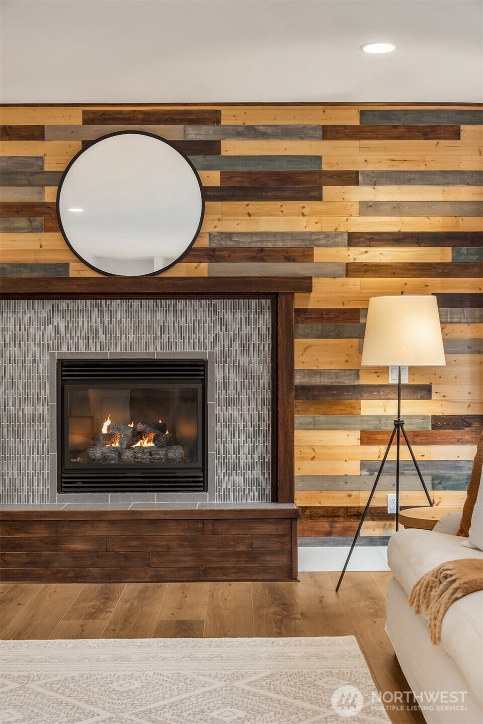 9508 172nd Street SE