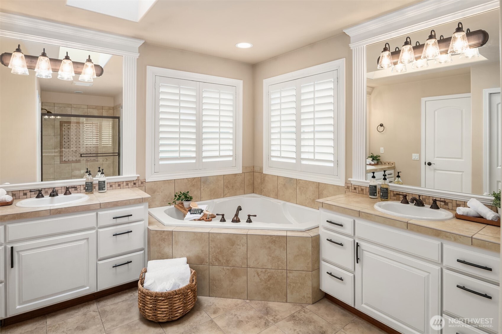 4030 214th Street SE