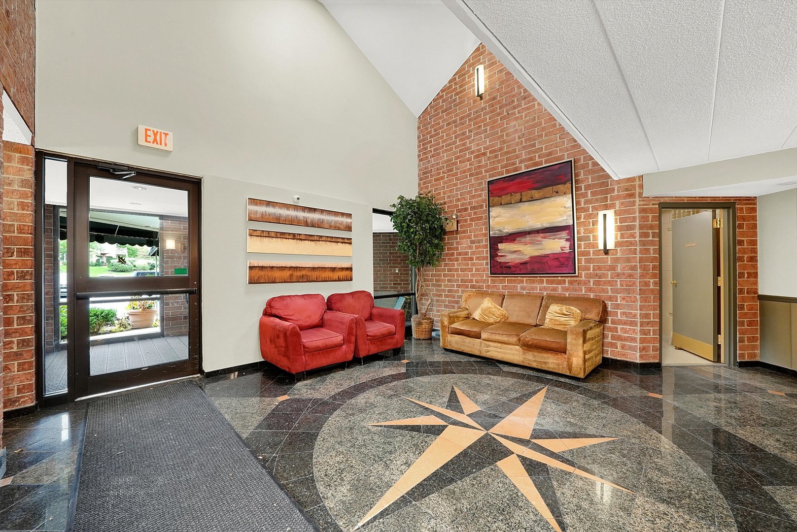 75 Kristin Circle Unit: 520