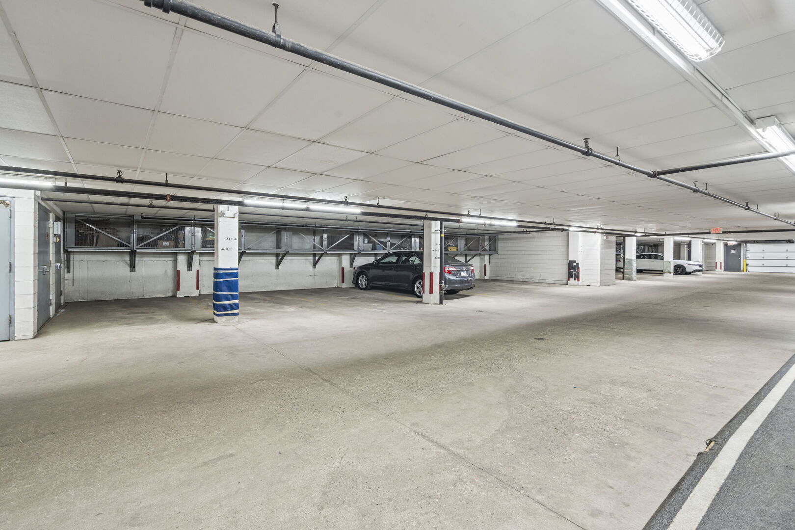 3100 Lexington Lane Unit: 203