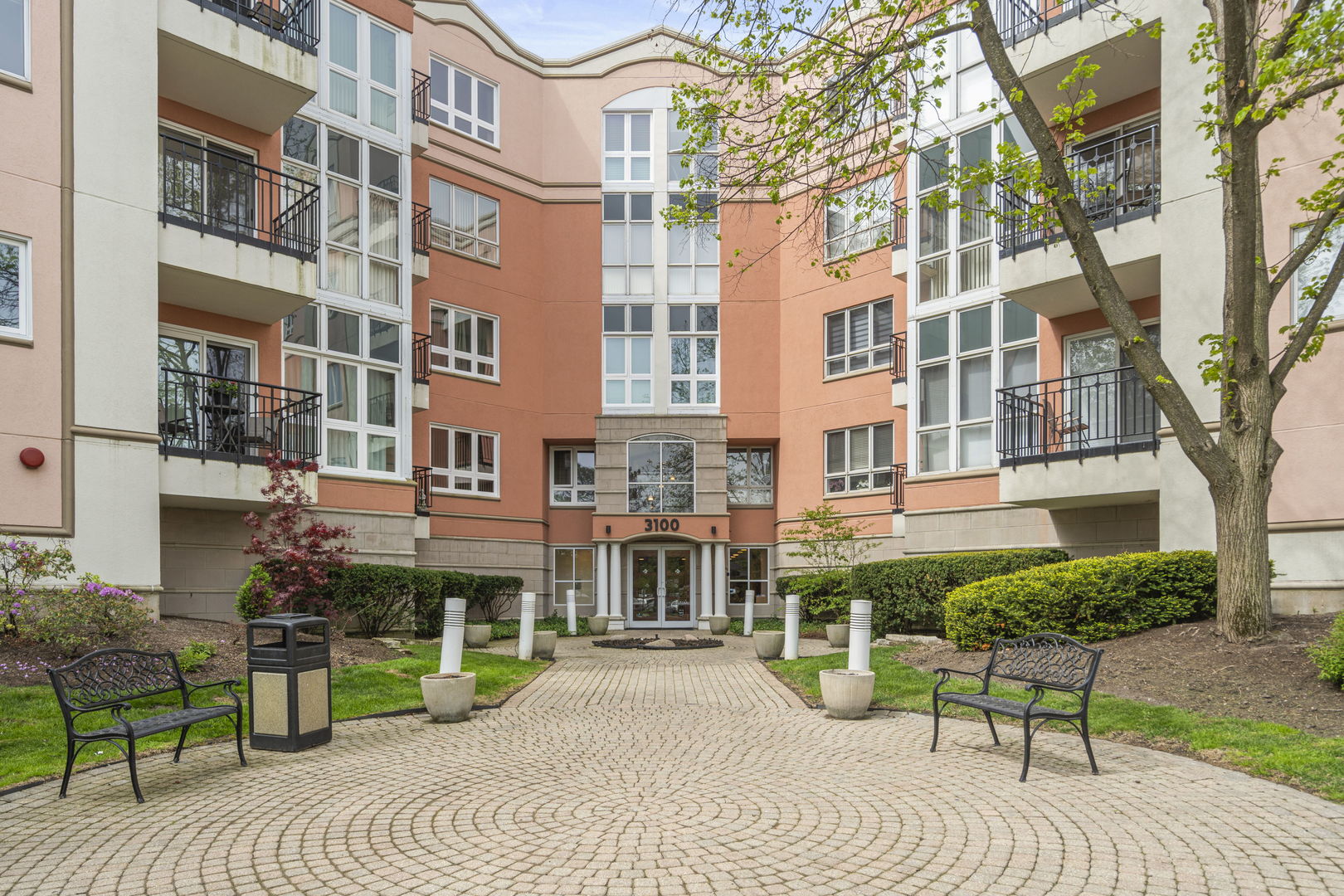 3100 Lexington Lane Unit: 203