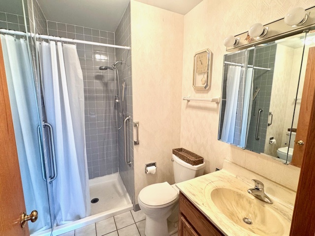 1365 Ashland Avenue Unit: 604