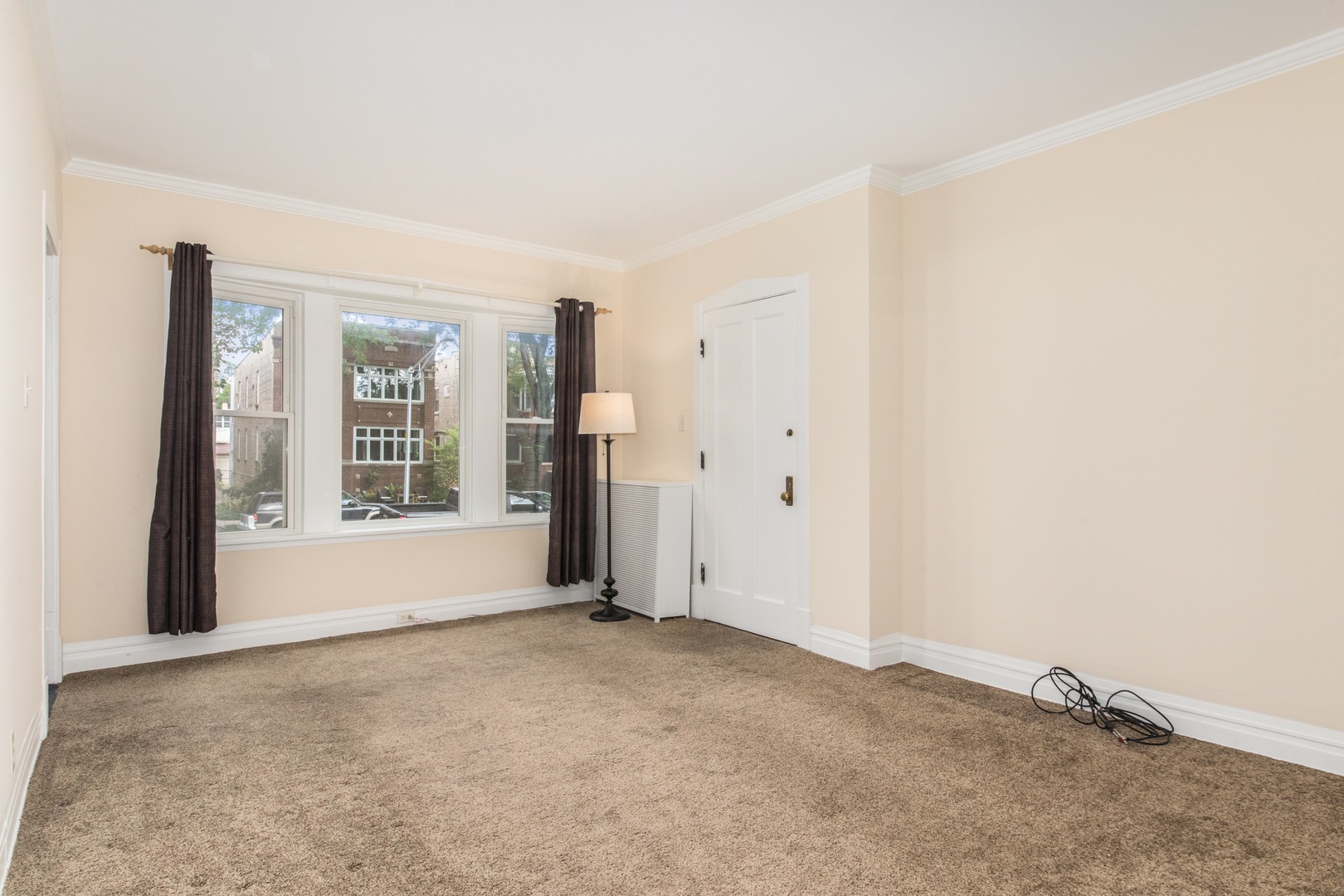 5253 W Cullom Avenue