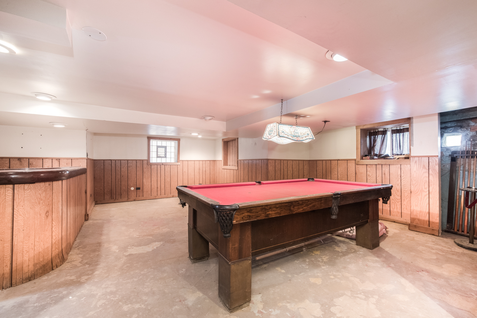 5253 W Cullom Avenue