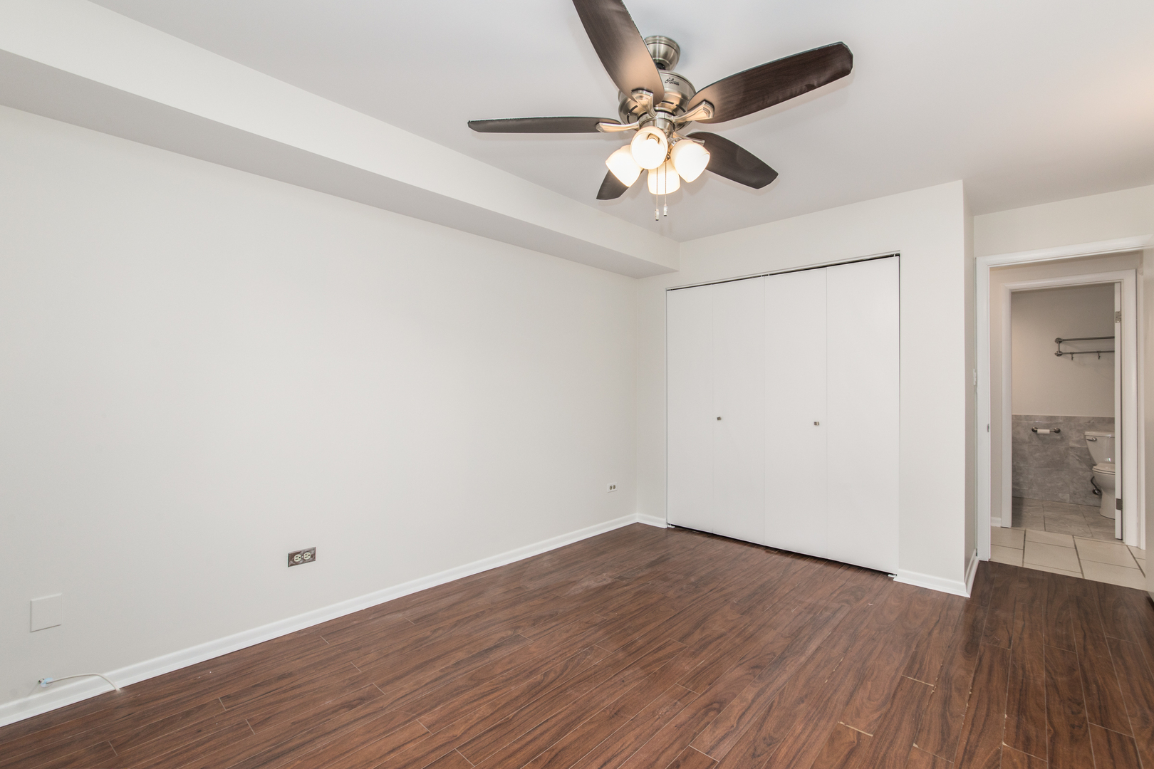 5961 N East Circle Avenue Unit: 1B