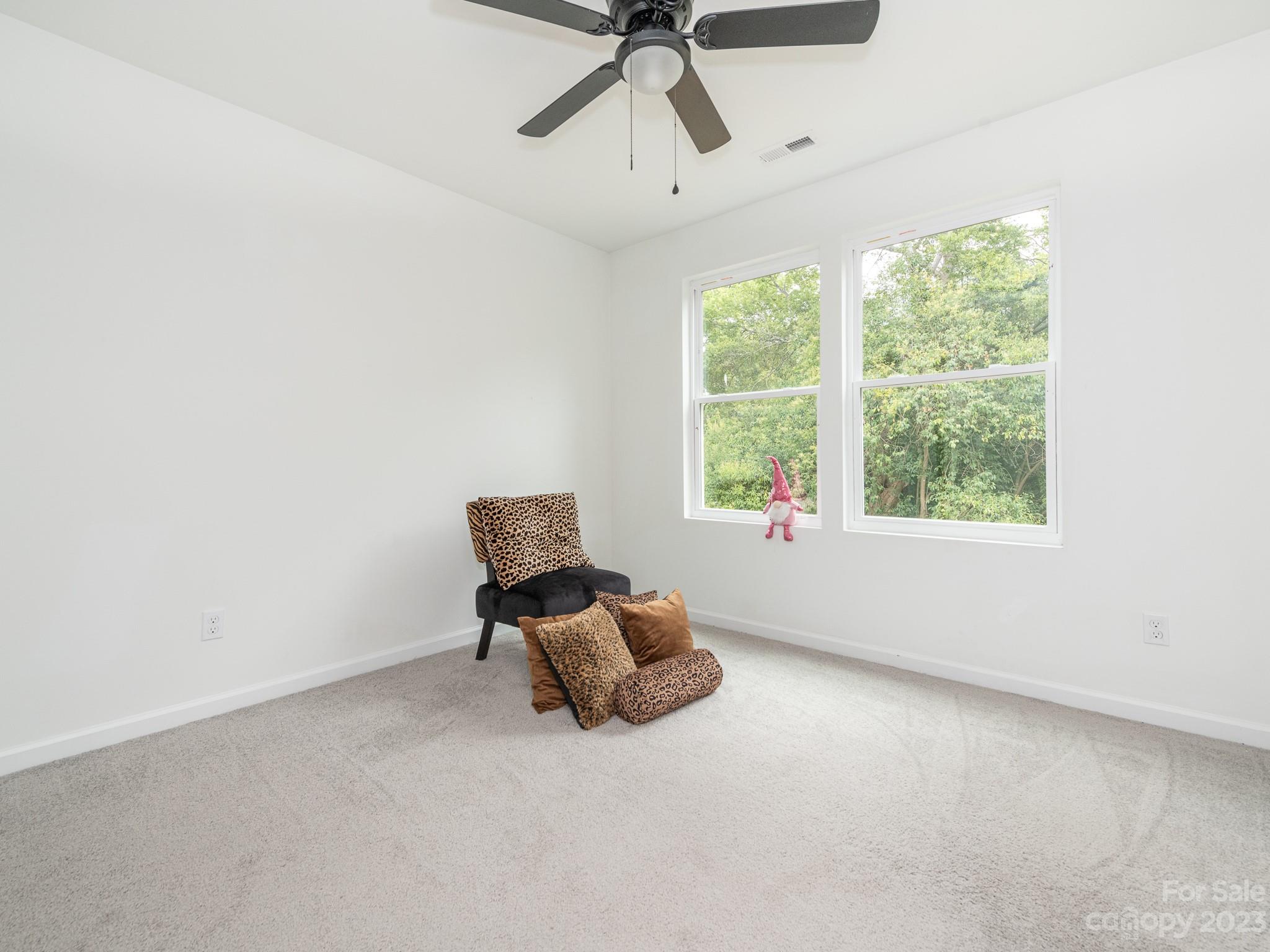 123 Pleasant Hill Street