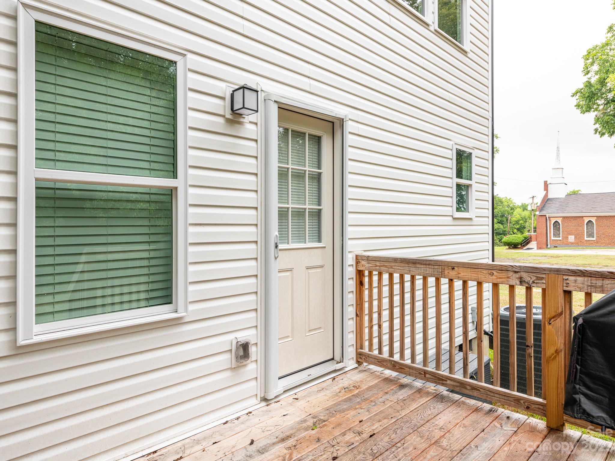 123 Pleasant Hill Street