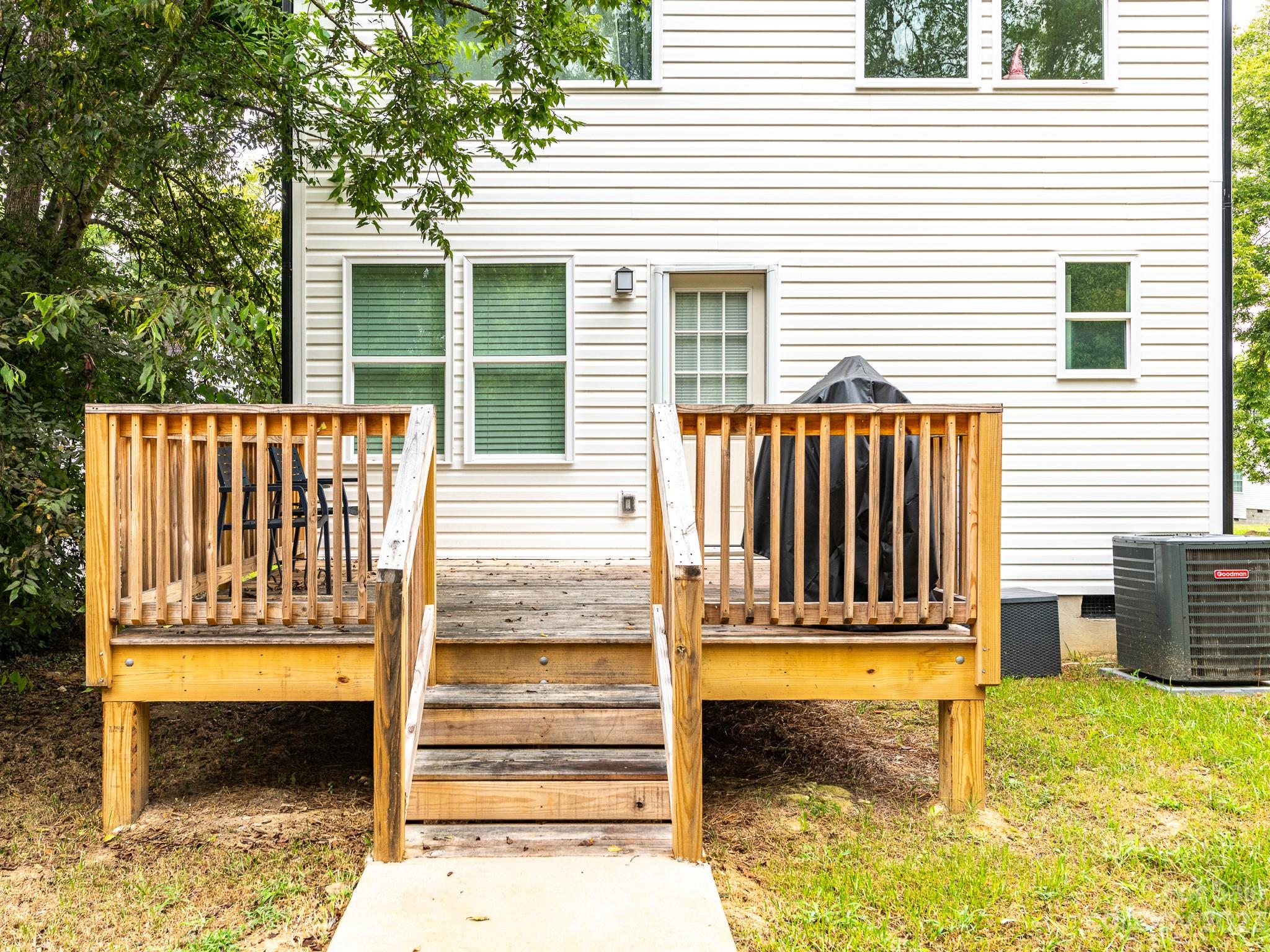 123 Pleasant Hill Street