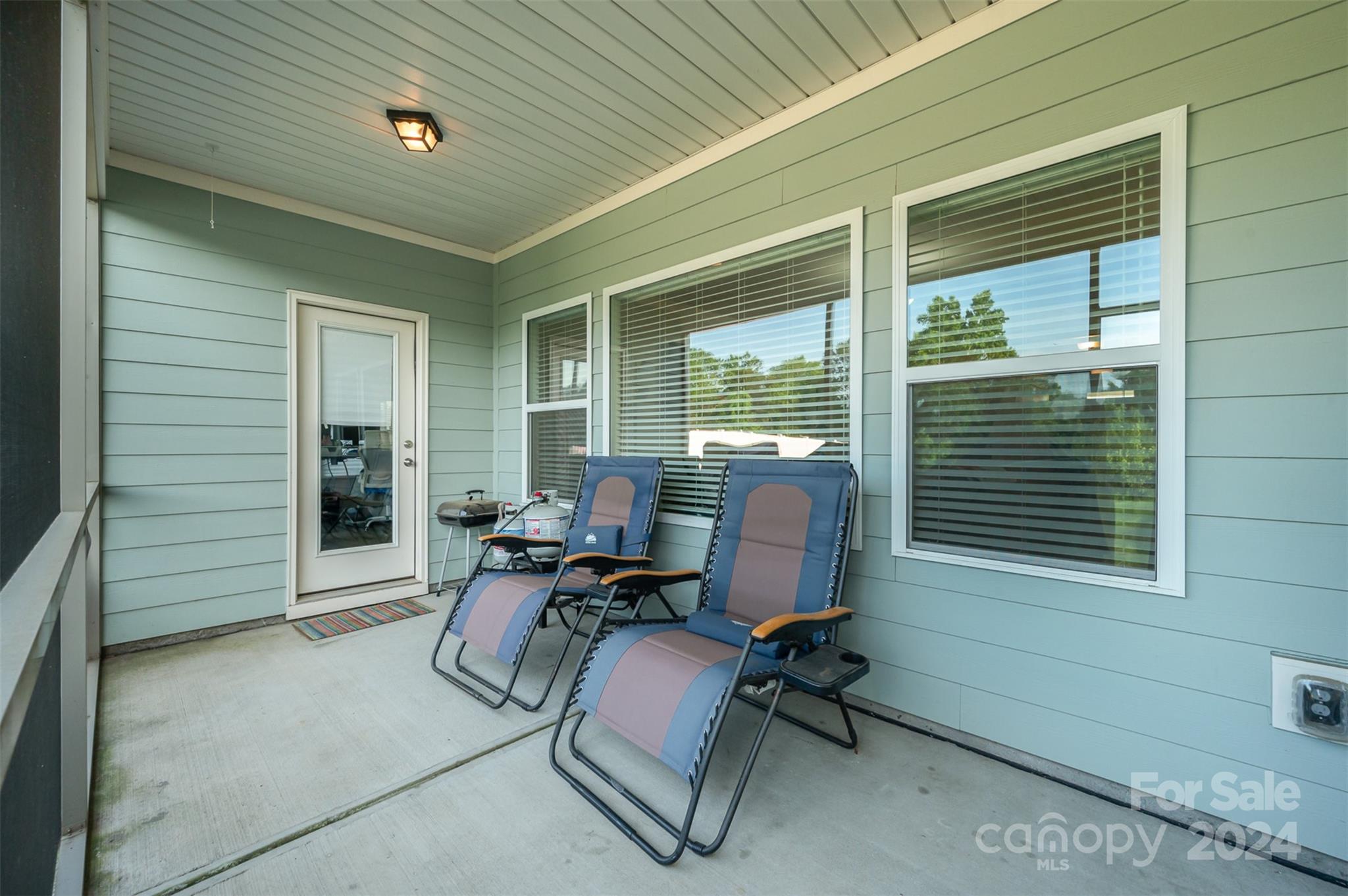2048 New Hope Branch Way