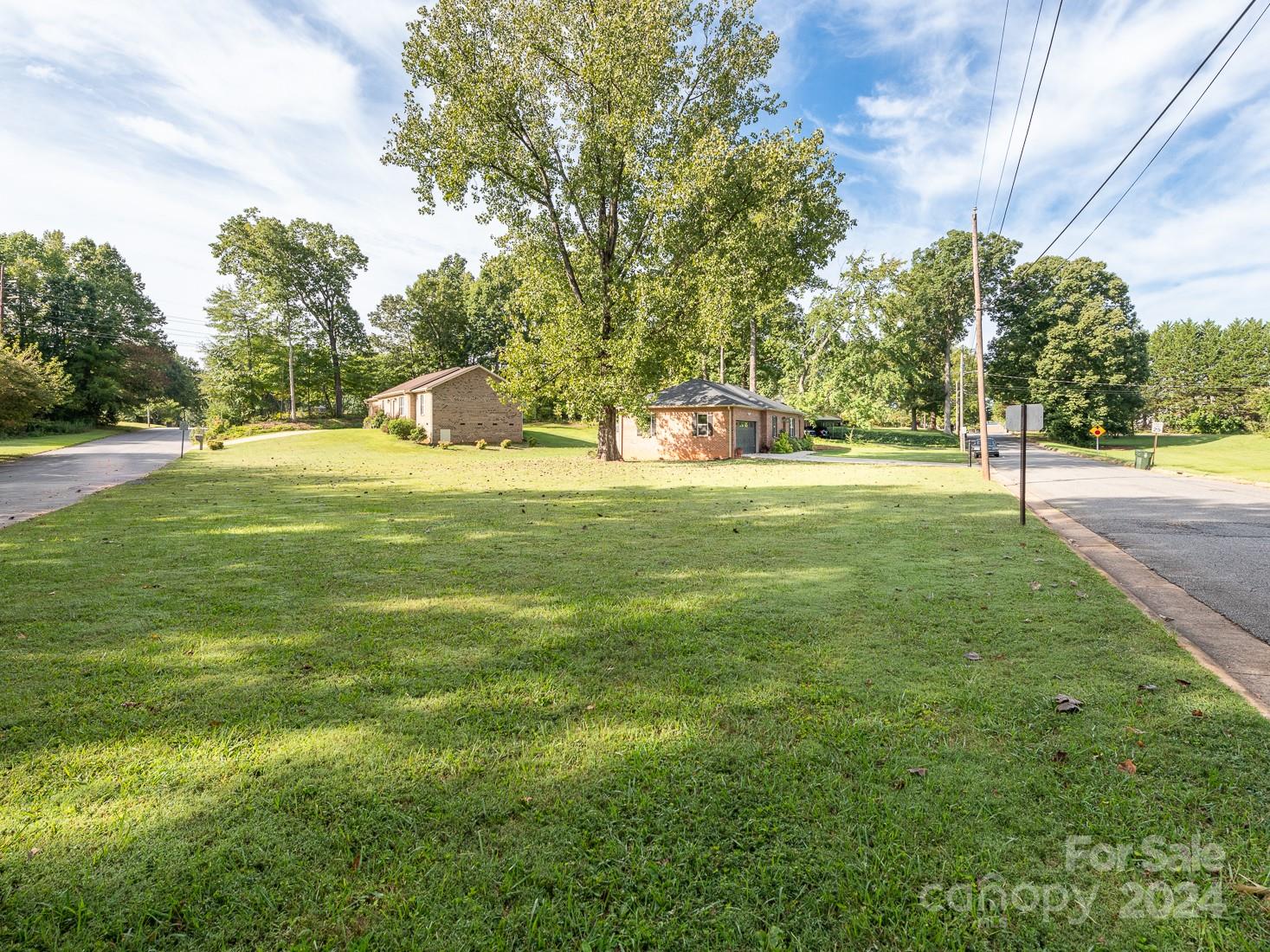 706 Woodside Drive