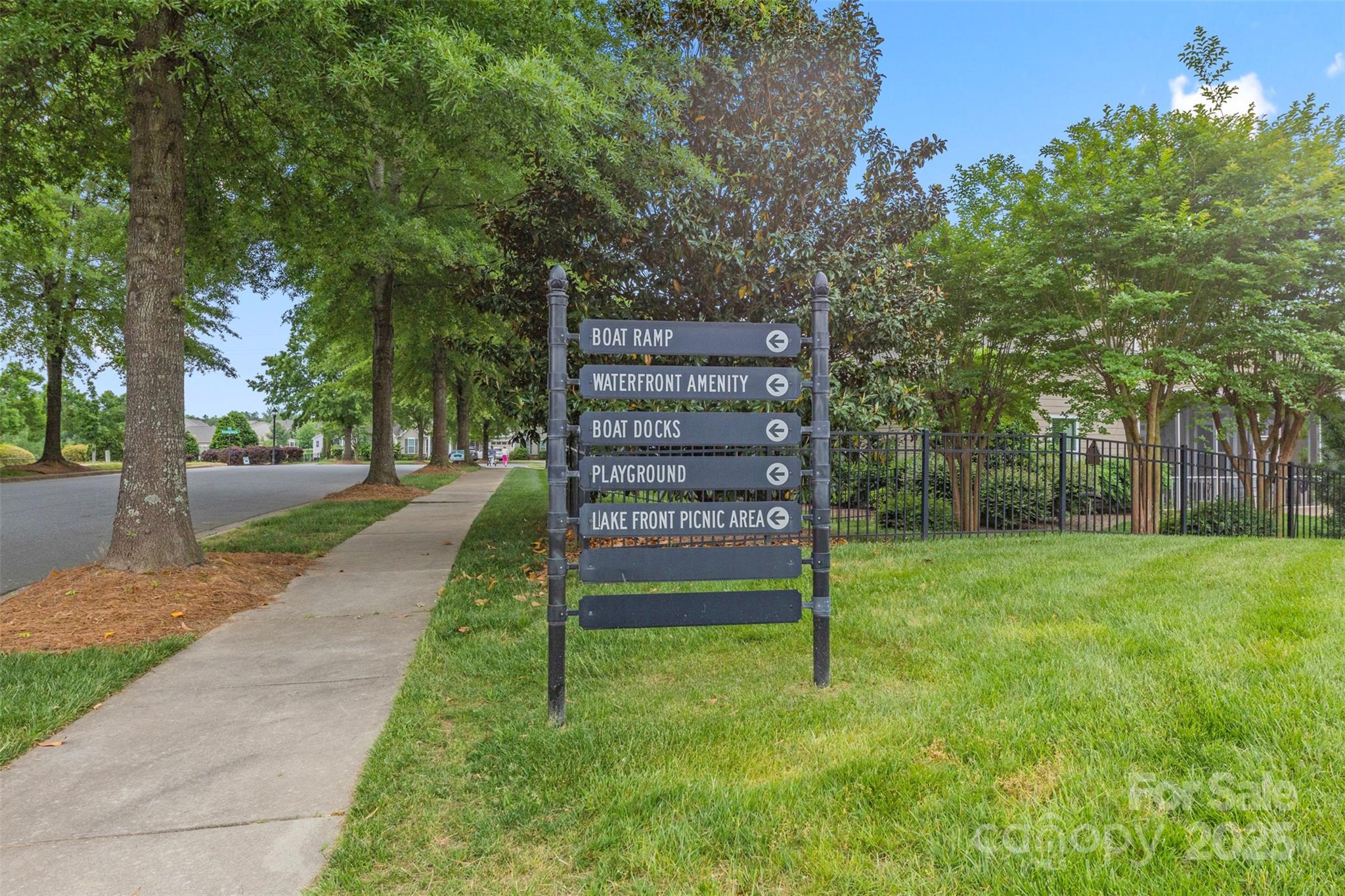 8505 Loxton Circle