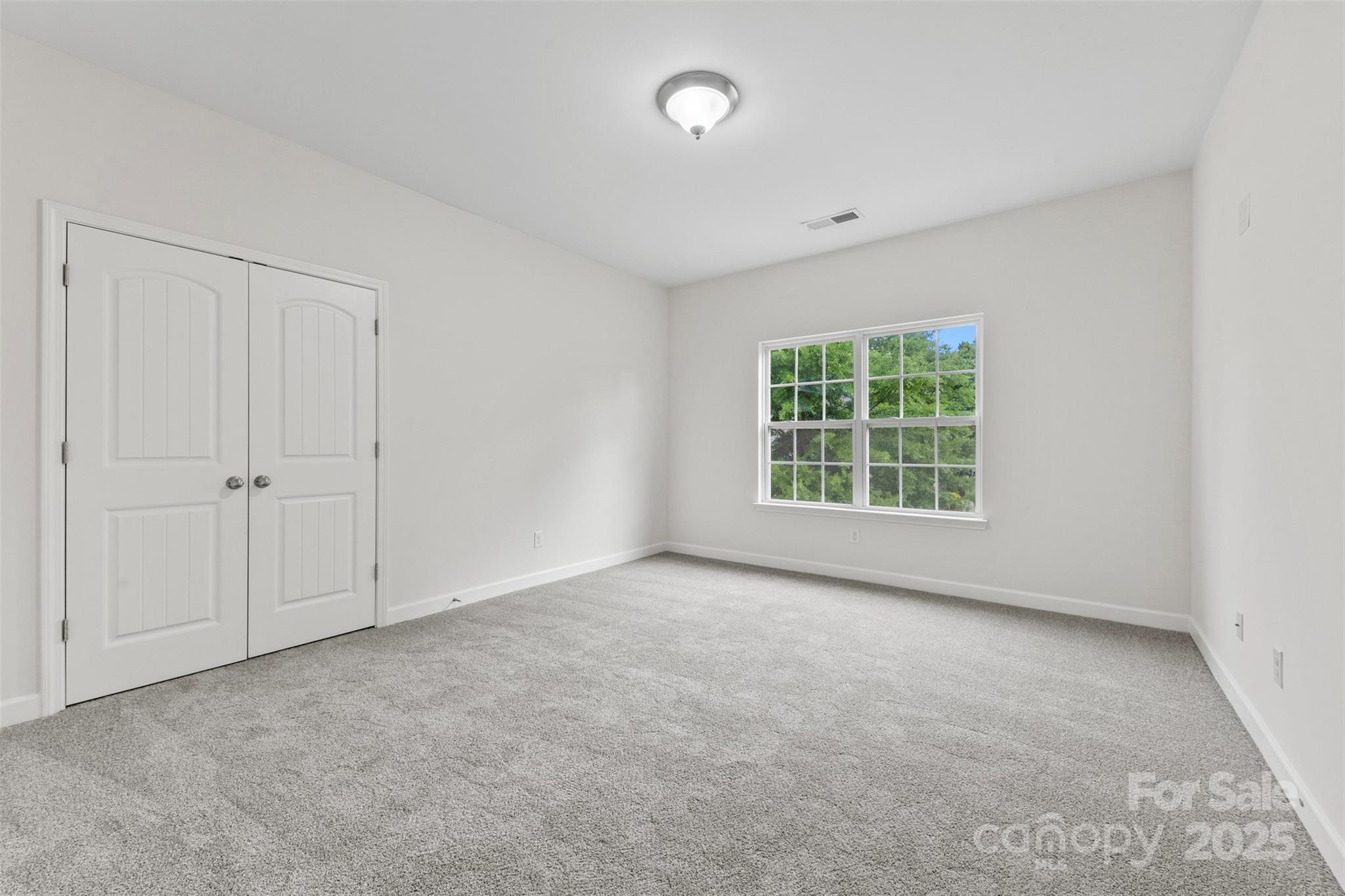 8505 Loxton Circle
