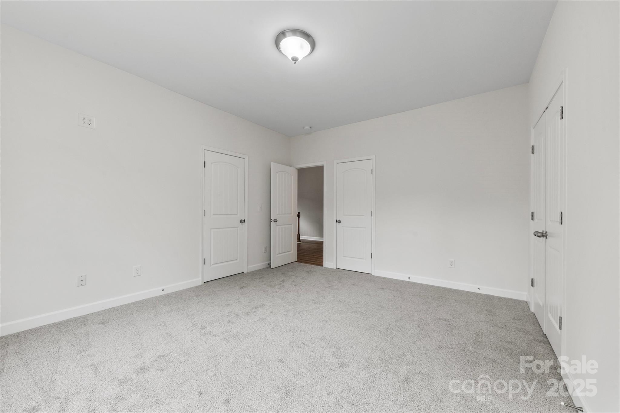 8505 Loxton Circle