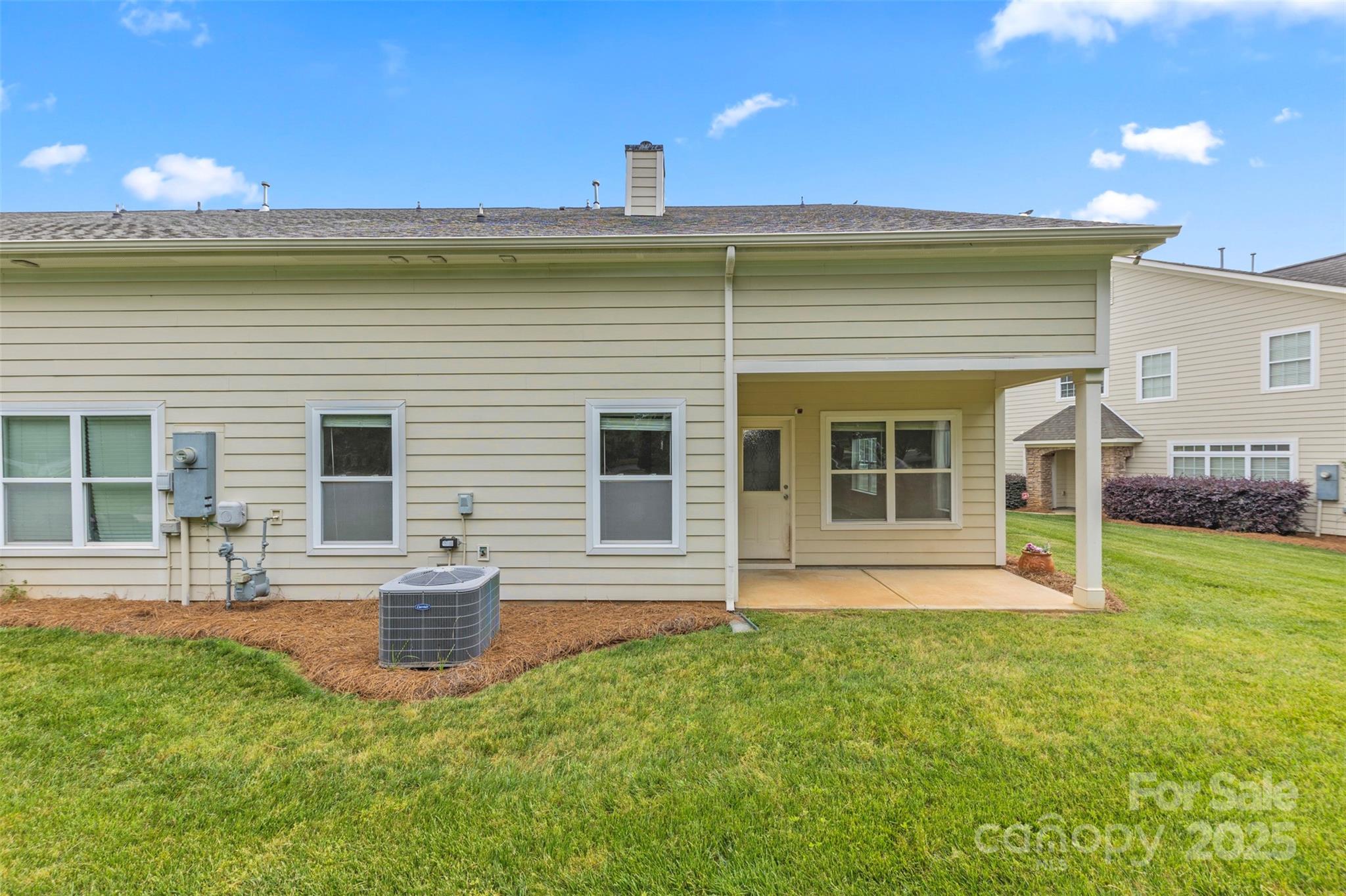 8505 Loxton Circle