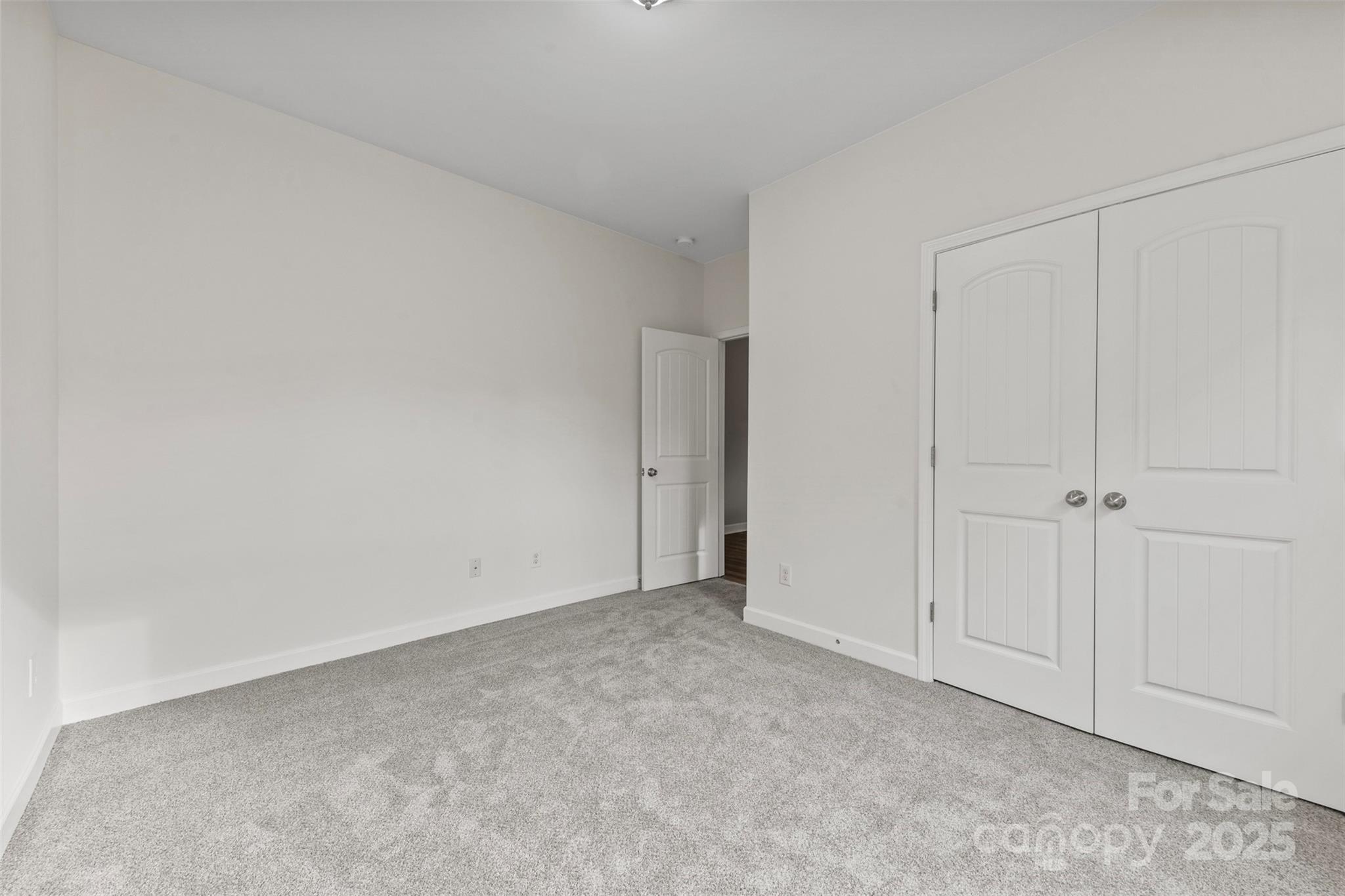 8505 Loxton Circle
