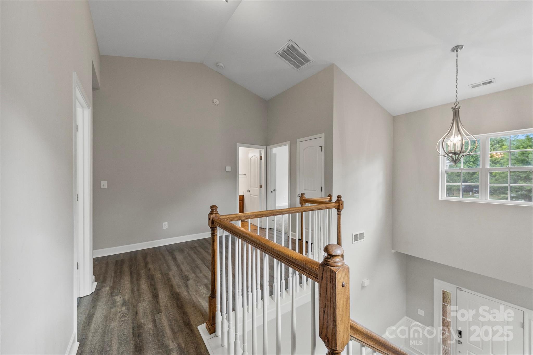 8505 Loxton Circle