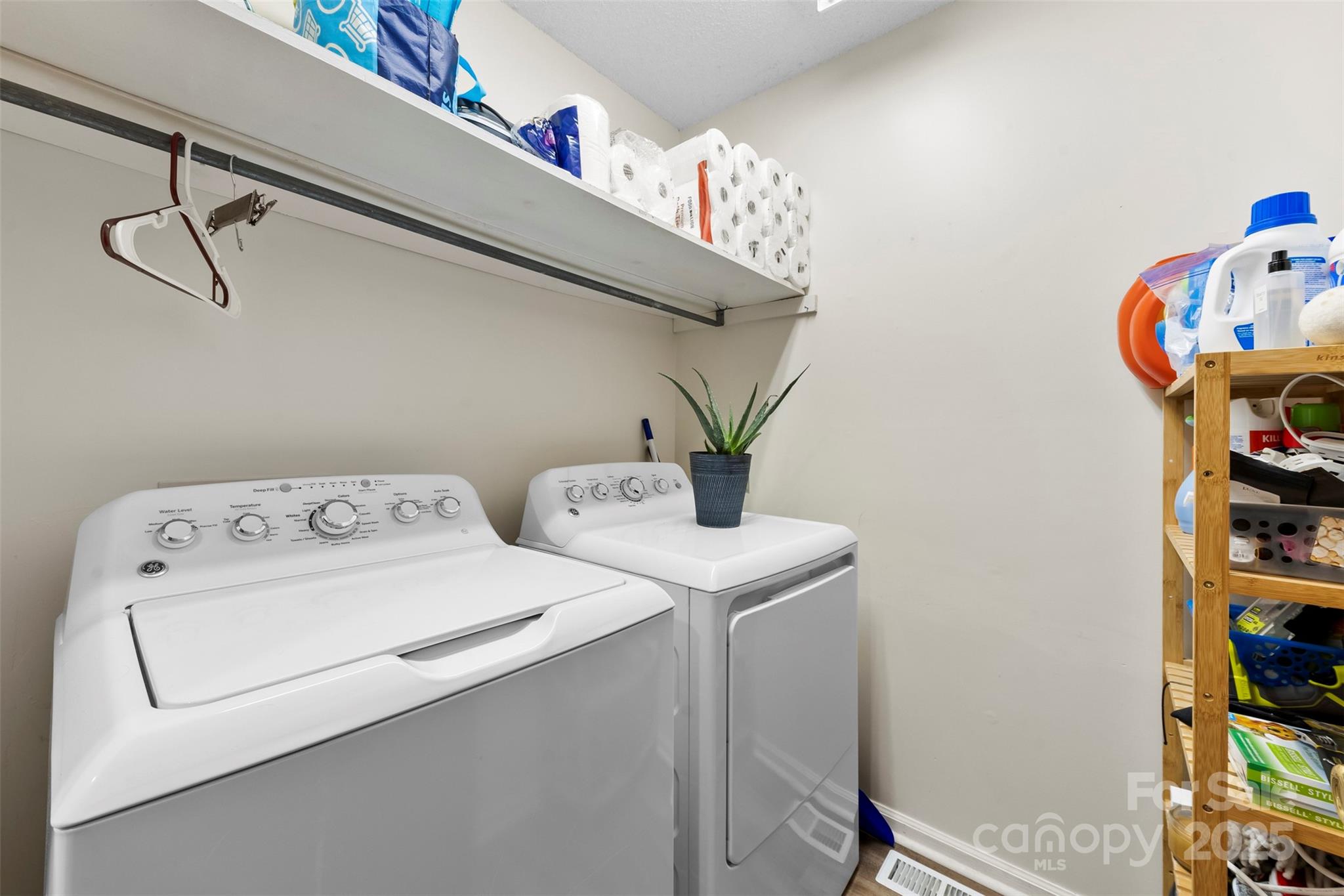 1765 Burnette Street