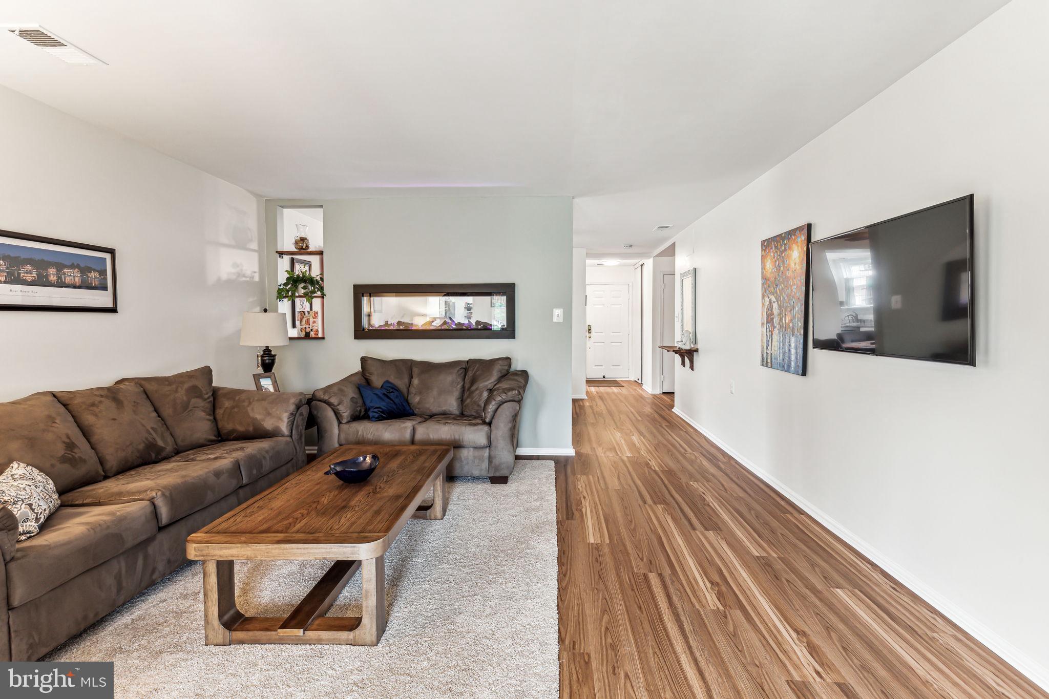 14 W Berwin Way