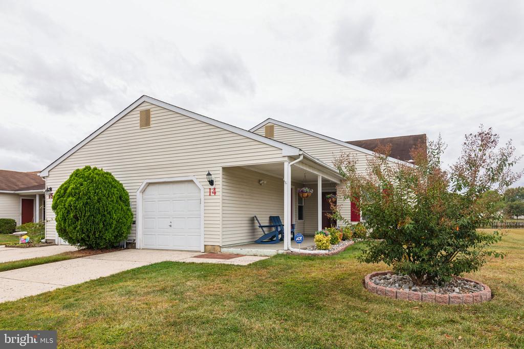 14 W Berwin Way