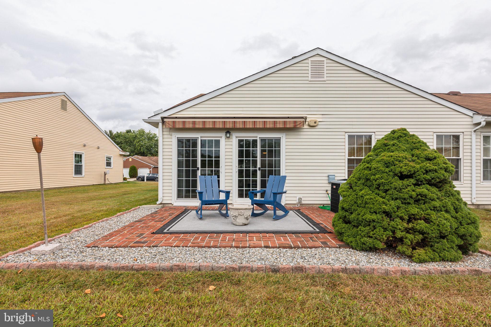 14 W Berwin Way