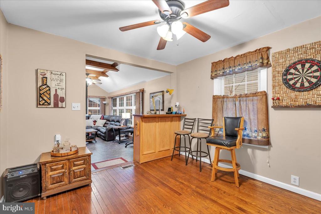 708 HIGHLAND AVENUE