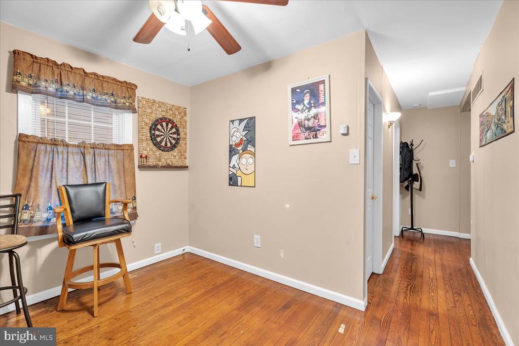 708 HIGHLAND AVENUE