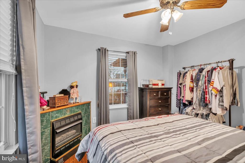 708 HIGHLAND AVENUE