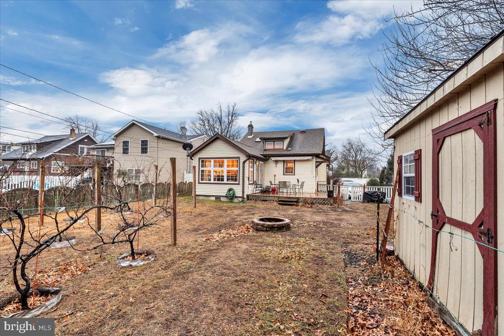 708 HIGHLAND AVENUE