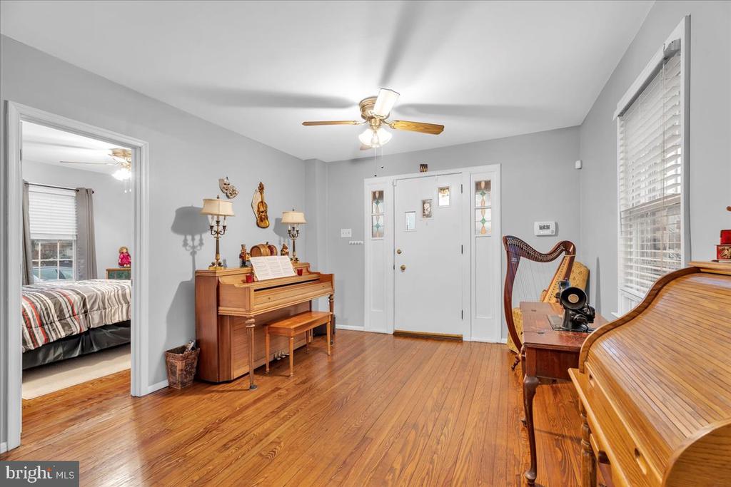 708 HIGHLAND AVENUE