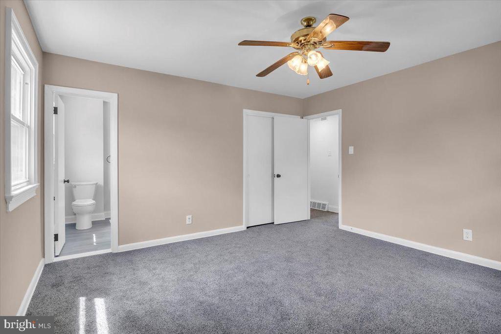 200 BOXWOOD LANE