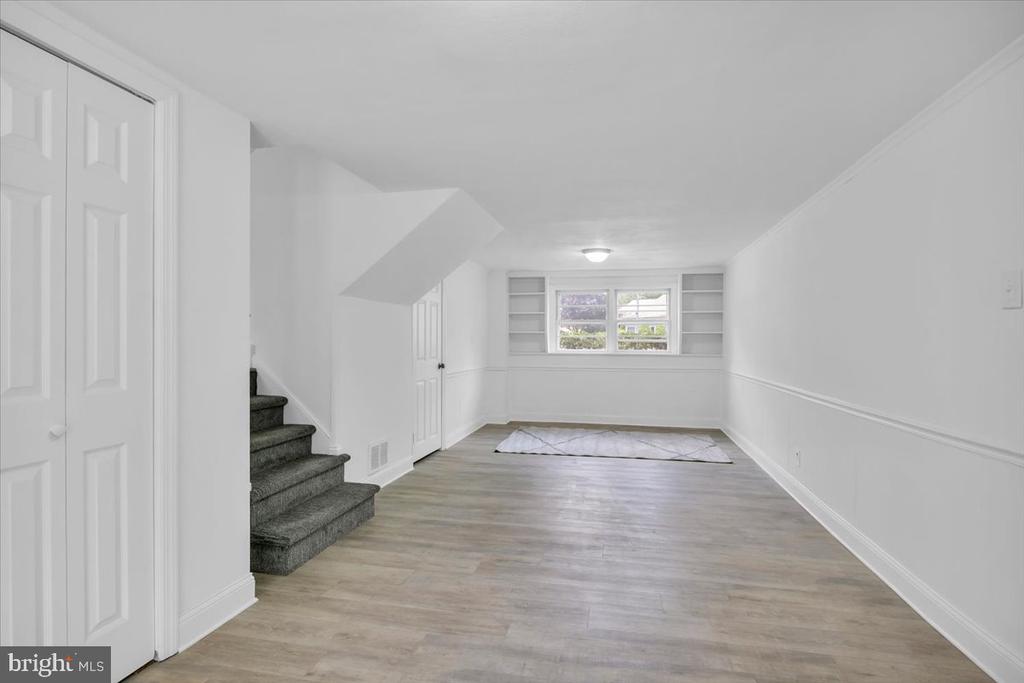 200 BOXWOOD LANE