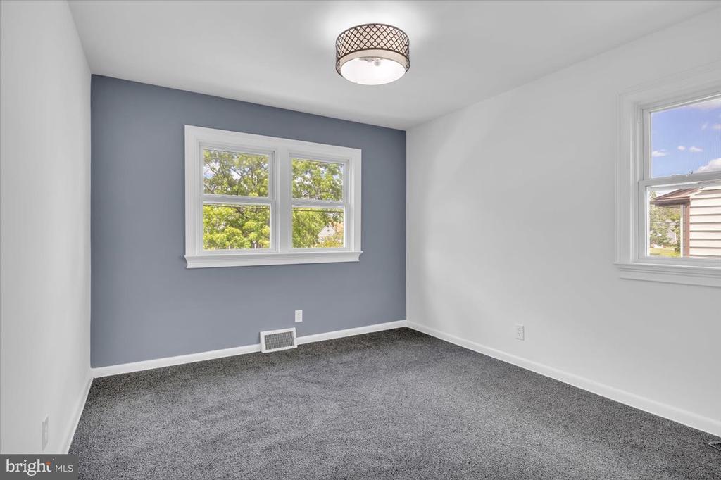 200 BOXWOOD LANE