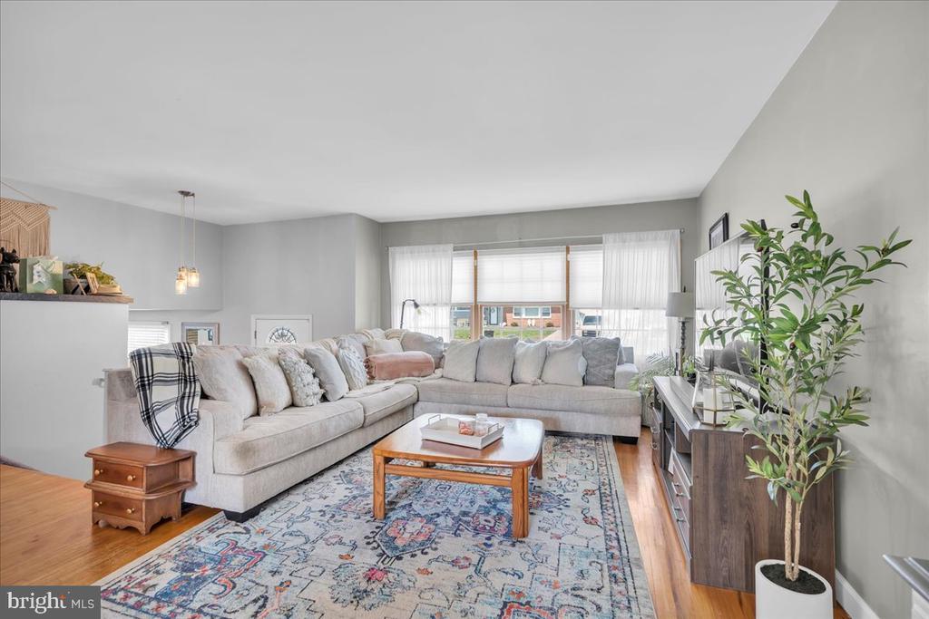 48 DARTMOUTH DRIVE