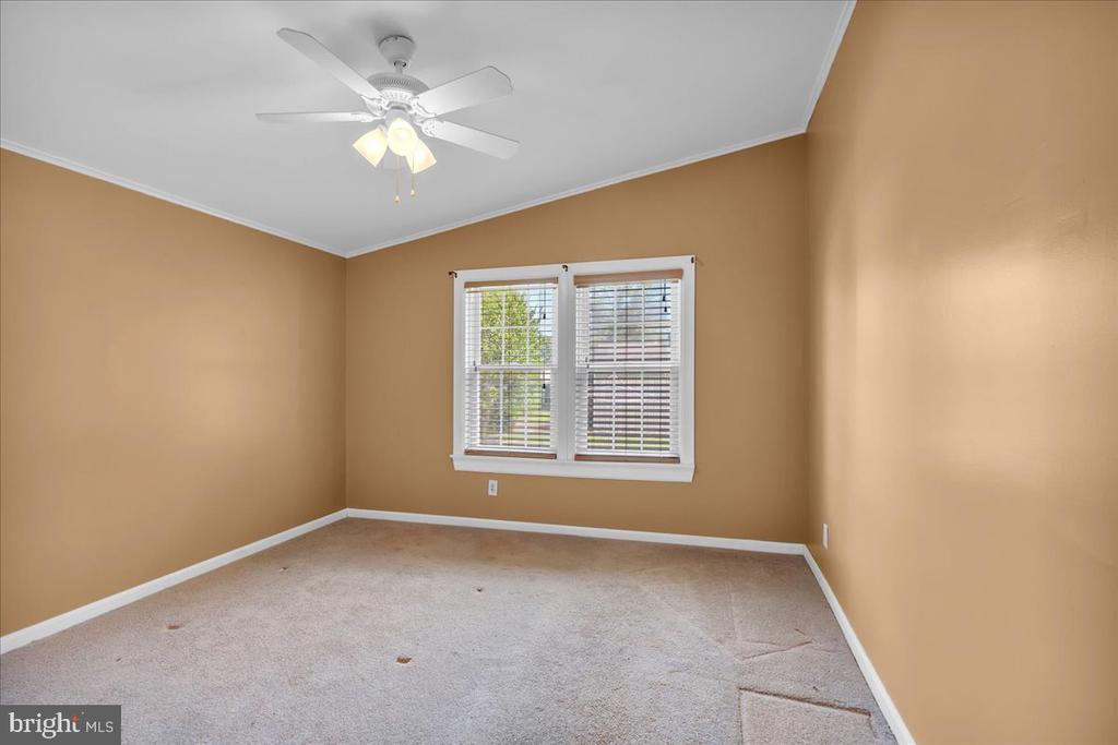 738 SABLE LANE