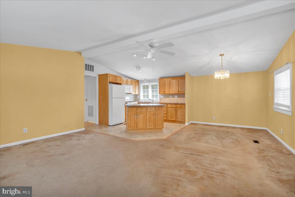 738 SABLE LANE