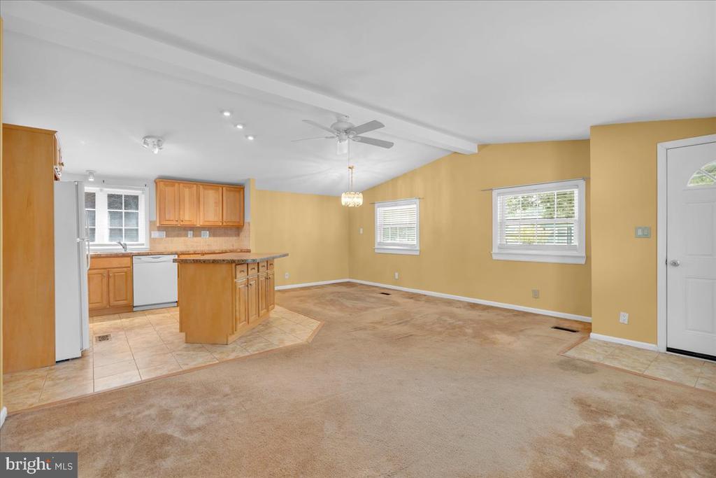 738 SABLE LANE