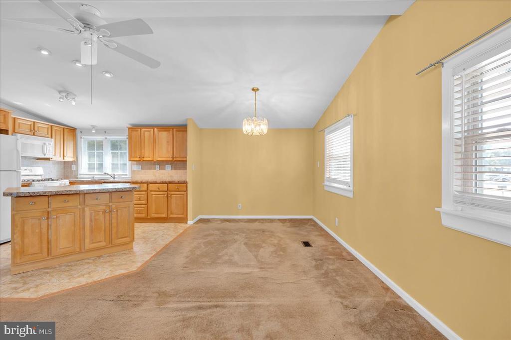 738 SABLE LANE