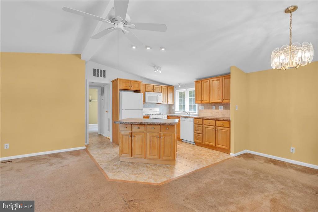 738 SABLE LANE