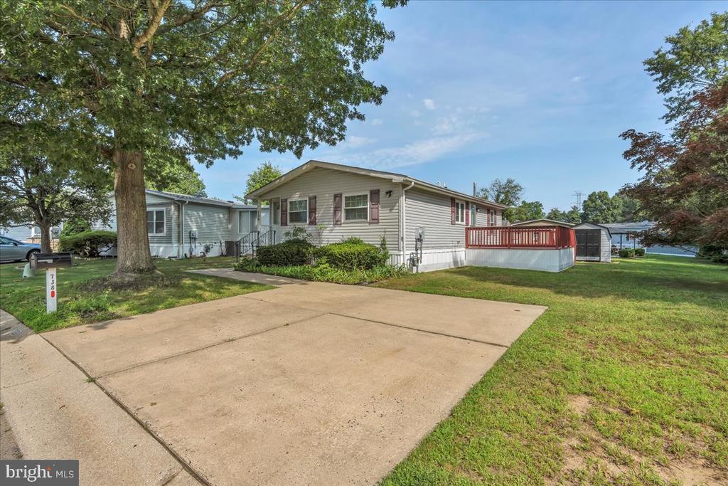 738 SABLE LANE