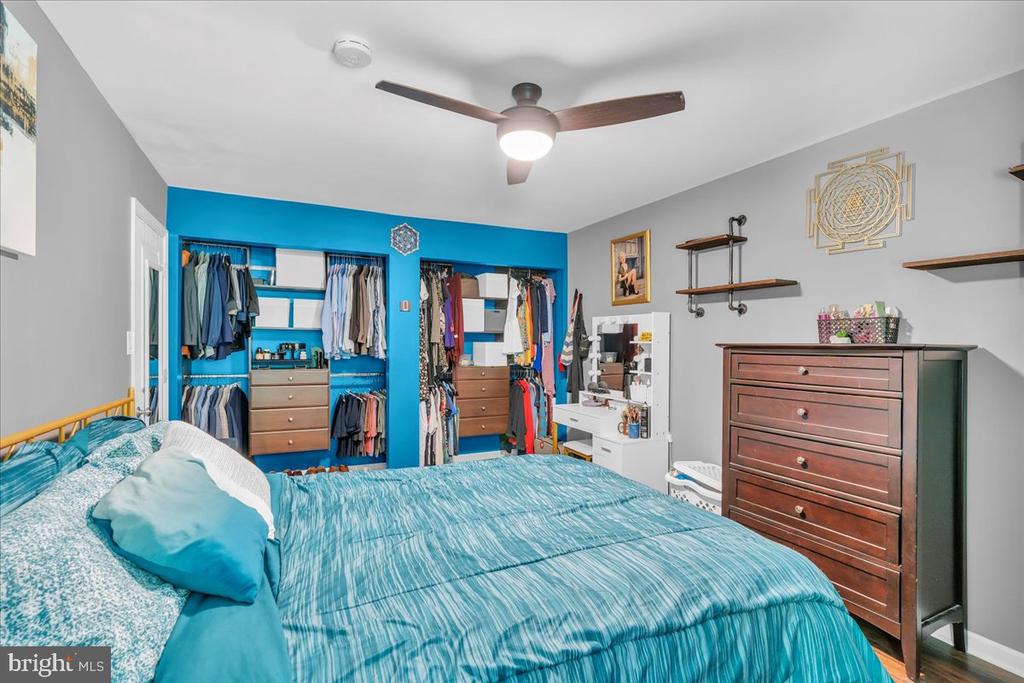 115 E KINGS HIGHWAY Unit: 442