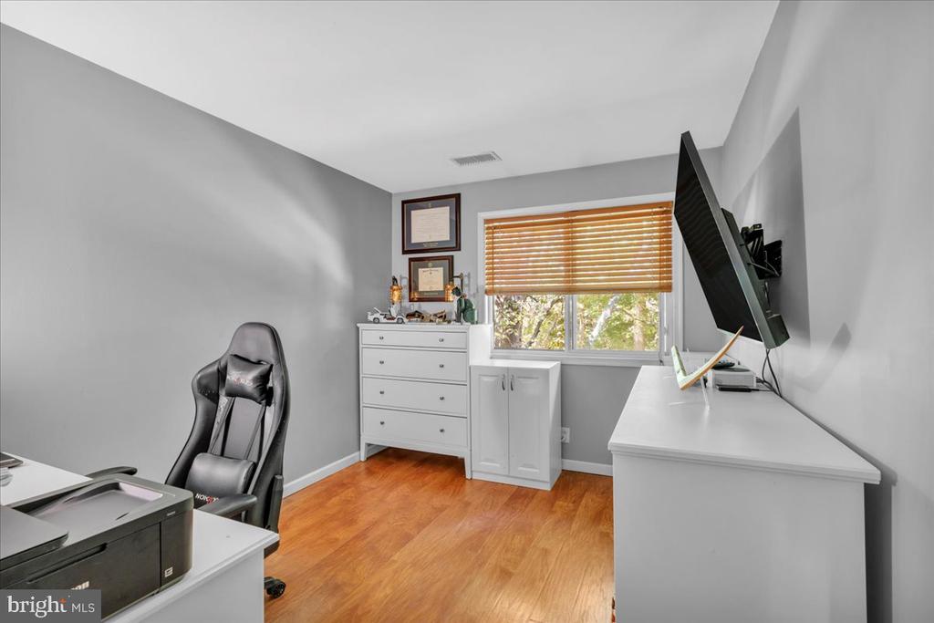 115 E KINGS HIGHWAY Unit: 442