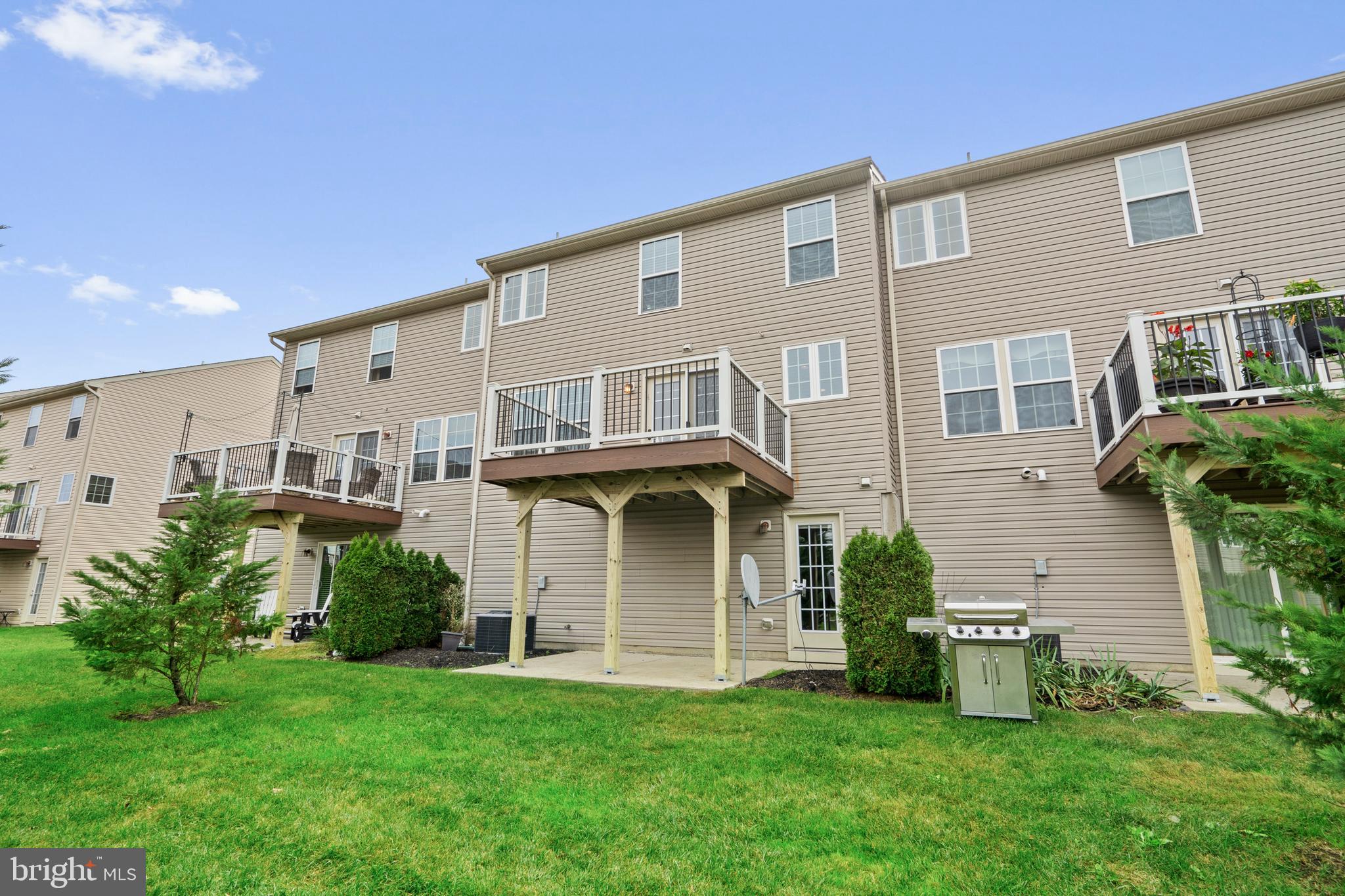 305 NATHAN DRIVE