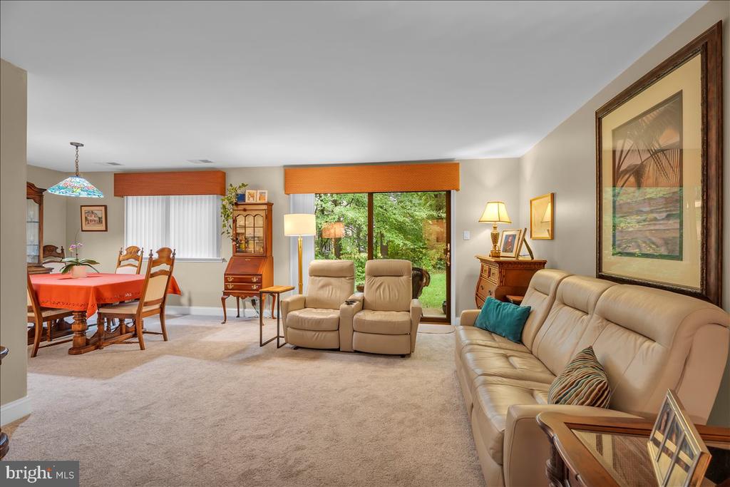 115 E KINGS HIGHWAY Unit: #443